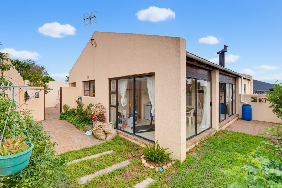 3 Bedroom Property for Sale in Edgemead Western Cape